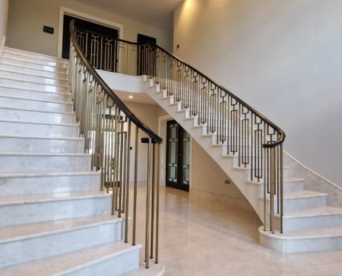 تشطيب خرسانة سلالم